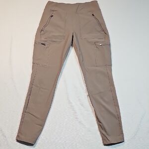 Athleta Headlands Hybrid High Rise Cargo Legging Taupe Size 8 Zip Pockets